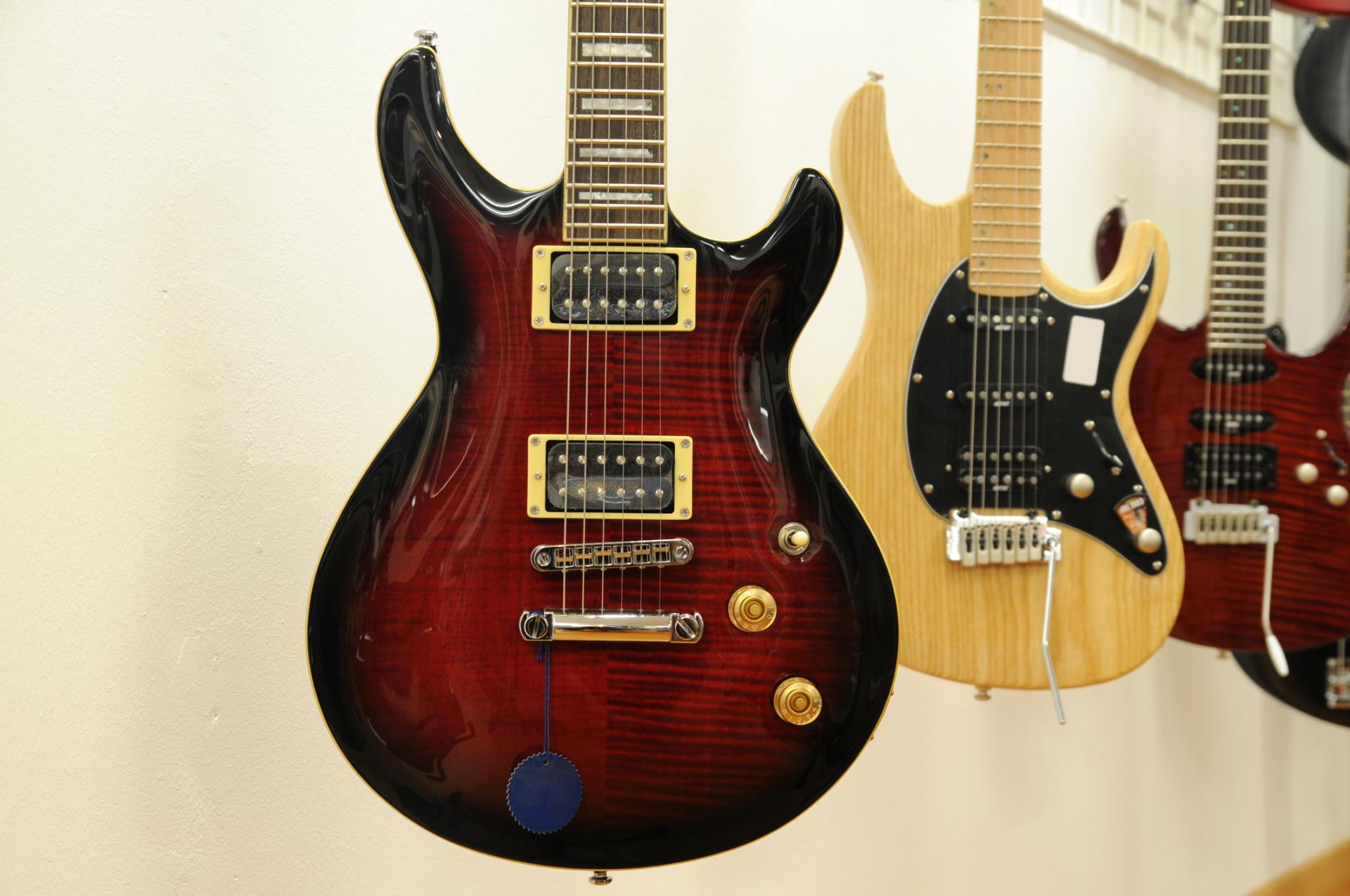 American Ultra Stratocaster Maple Fingerboard Electric Guitar  Cobra Blue